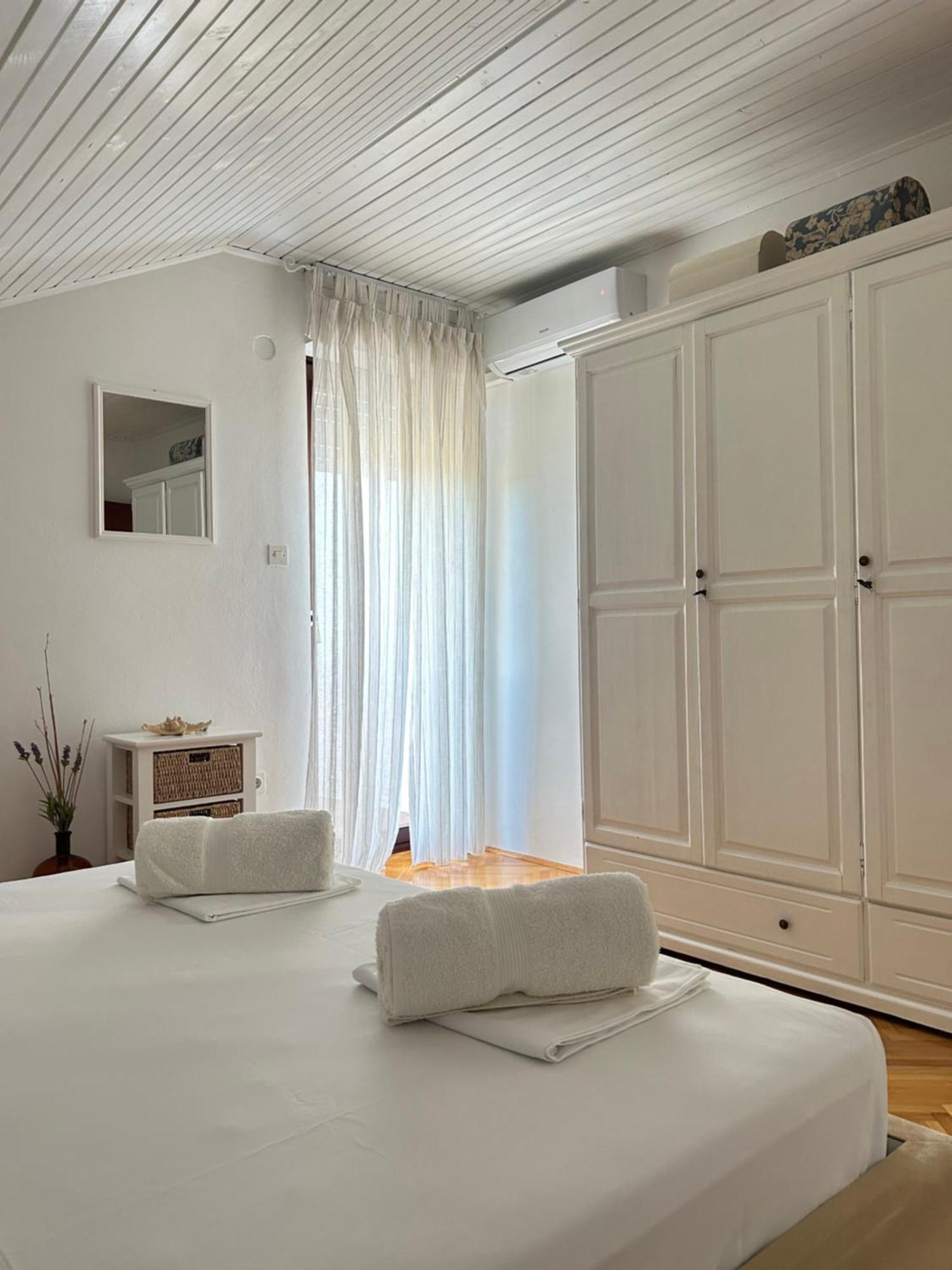 Holiday Home Villa Emma Debeljak Exterior photo